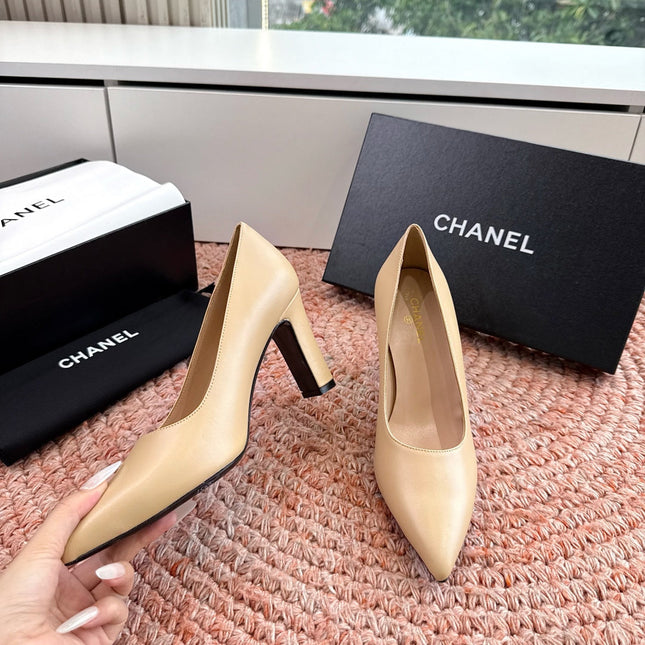 CHANEL 26S HIGH HEELS IN BEIGE SMOOTH LAMBSKIN