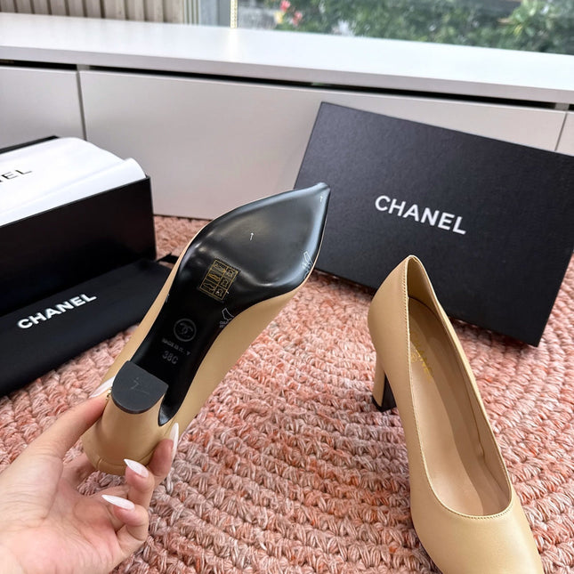 CHANEL 26S HIGH HEELS IN BEIGE SMOOTH LAMBSKIN
