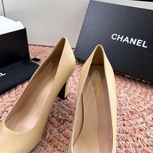 CHANEL 26S HIGH HEELS IN BEIGE SMOOTH LAMBSKIN