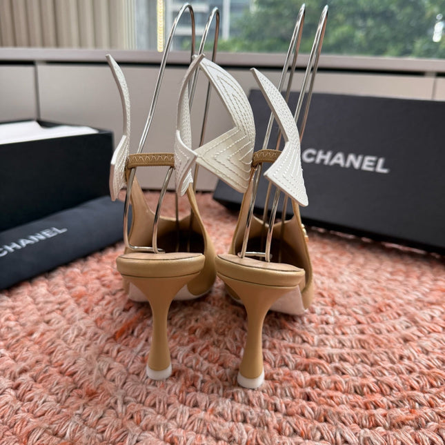 CHANEL 26S POINTED TOE HIGH HEEL SLINGBACKS IN BEIGE AND WHITE LAMBSKIN WITH FLORAL APPLIQUE