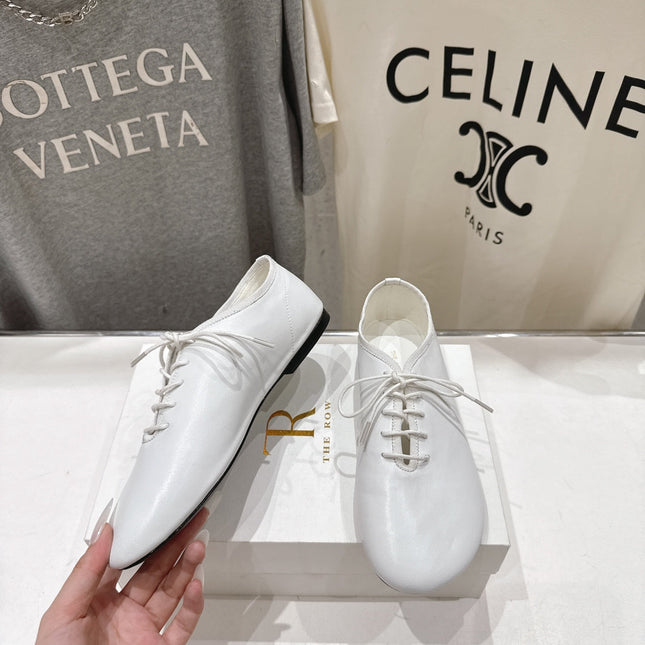 THE ROW 26S MINIMAL LACE-UP SHOES IN WHITE CALFSKIN