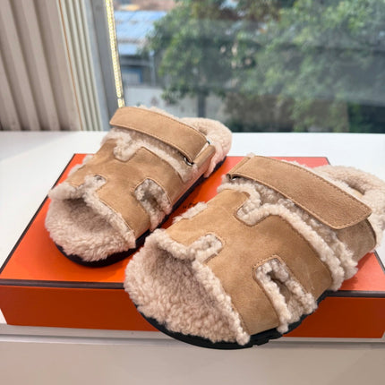 HM 26S SANDAL IN BEIGE WOOL AND CARAMEL BROWN SUEDE