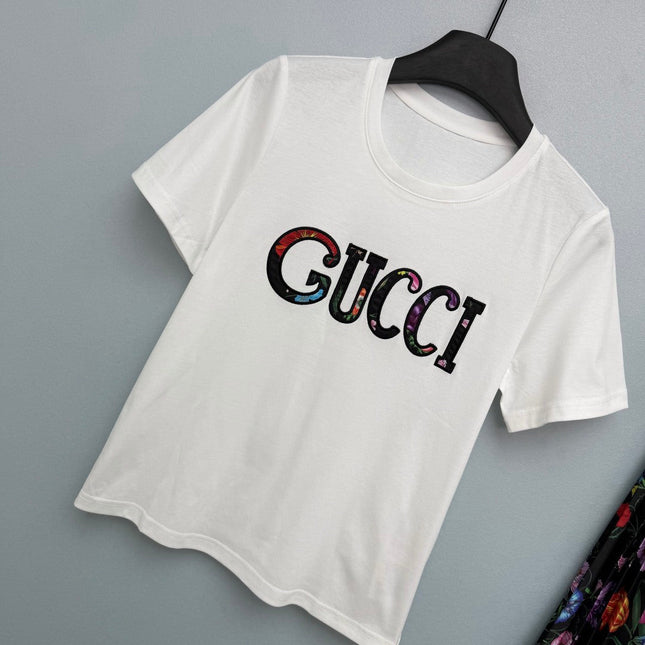GUCCI 26S T-SHIRT AND PLEATED SKIRT SET 383