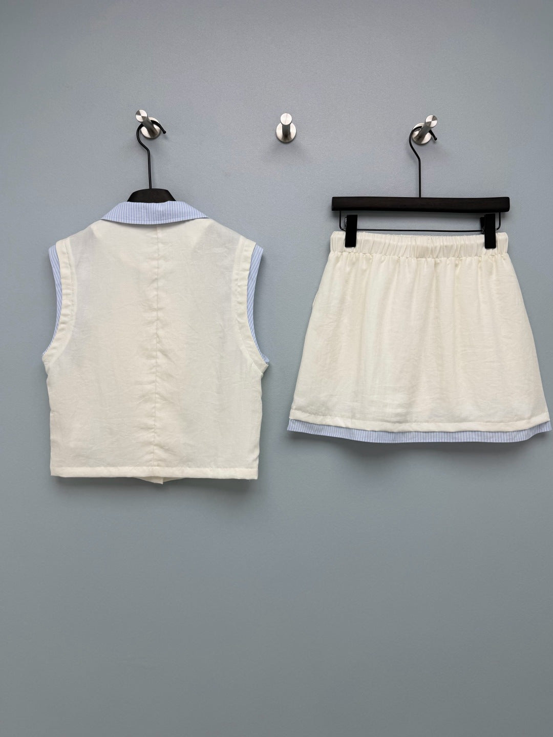 26S TOP AND SKIRT SET STYLE 1083