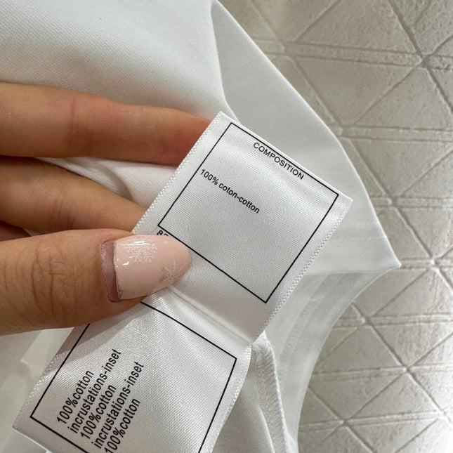 CHANEL 26S SHORT-SLEEVE T-SHIRT 662