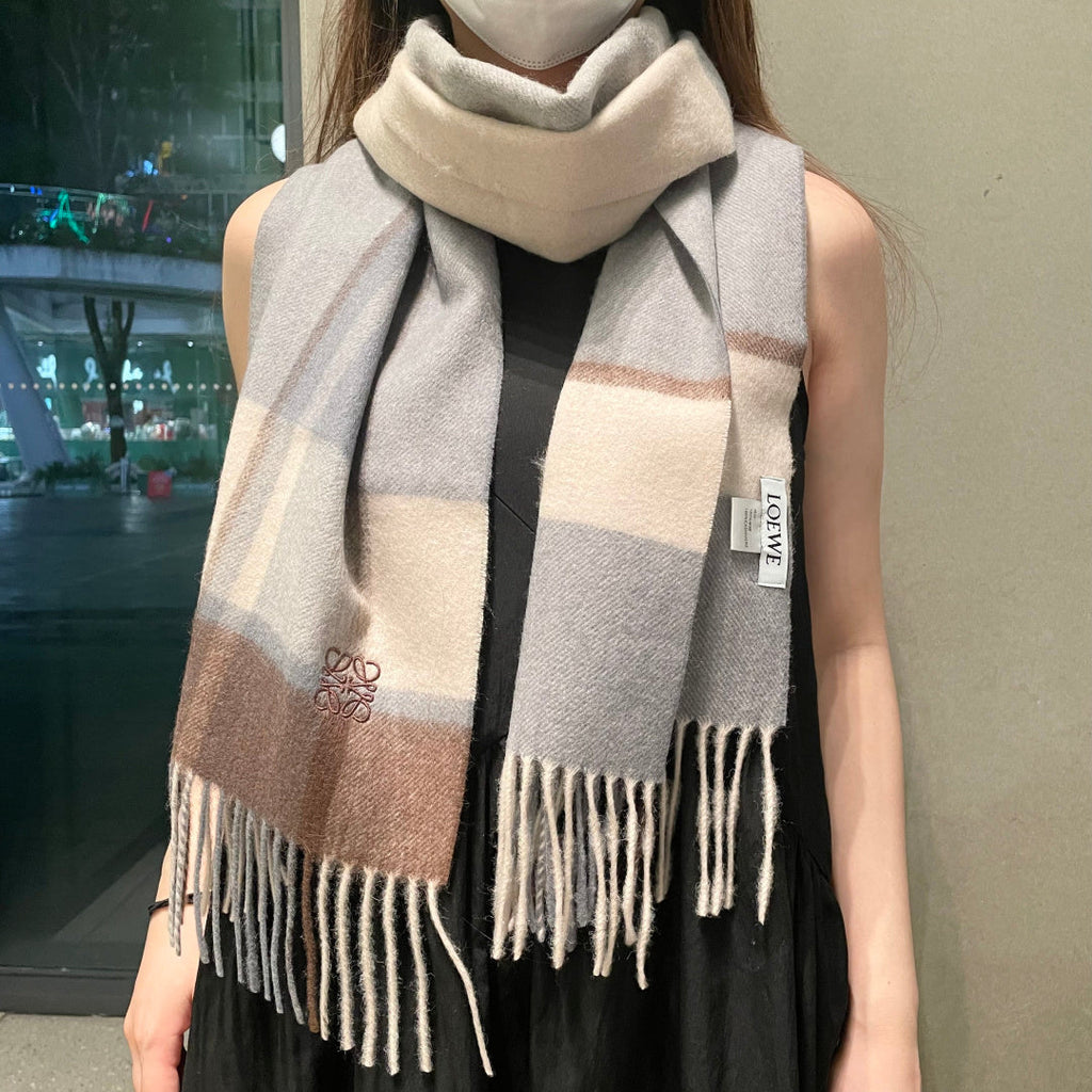 LOEWE 26S SCARF 190 IN CASHMERE 123653
