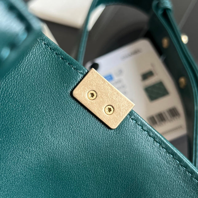 CHANEL 25S BOY BAG 25 IN DARK GREEN LAMBSKIN