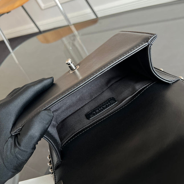 CHANEL 25S BOY BAG 20 IN BLACK LAMBSKIN