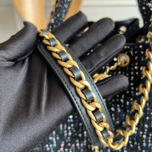 CHANEL 25S HOBO BAG 40 IN BLACK TWEED WITH GOLD HARDWARE