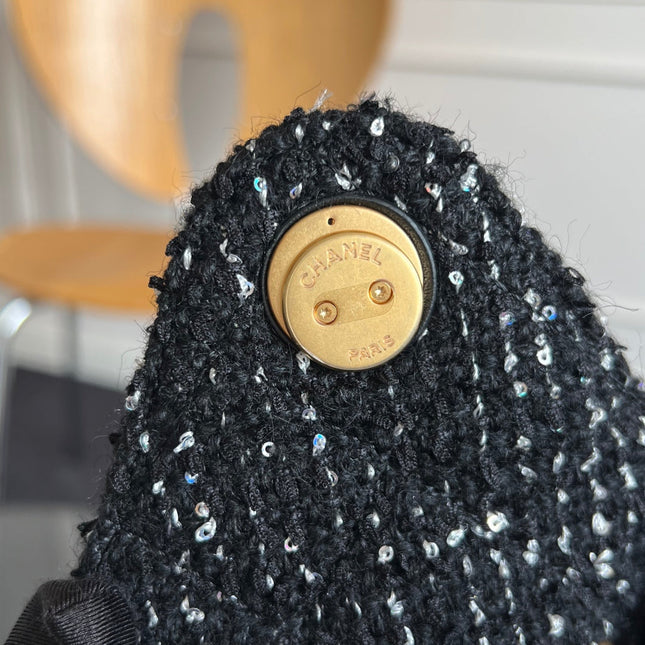 CHANEL 25S HOBO BAG 40 IN BLACK TWEED WITH GOLD HARDWARE
