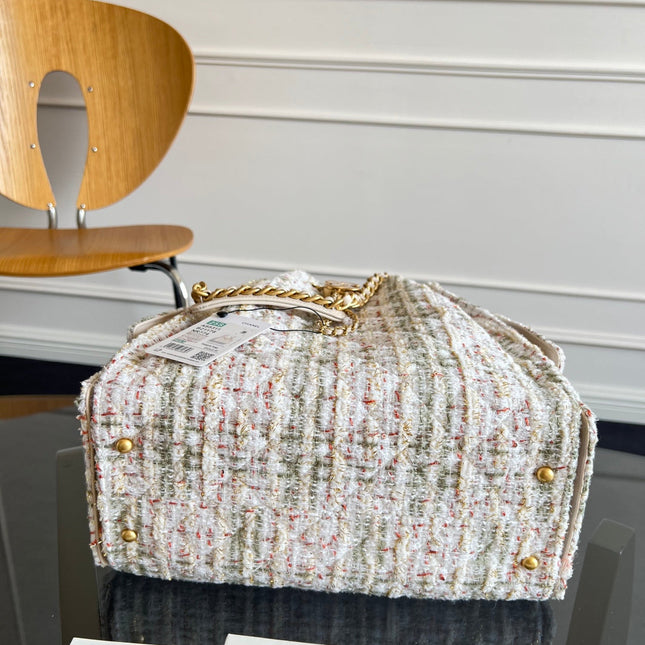 CHANEL 25S HOBO BAG 40 IN MULTICOLOR TWEED WITH GOLD HARDWARE