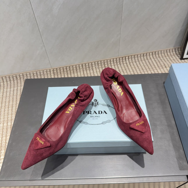 PRADA 26S PUMPS 55MM IN DARK RED SUEDE WITH LOGO