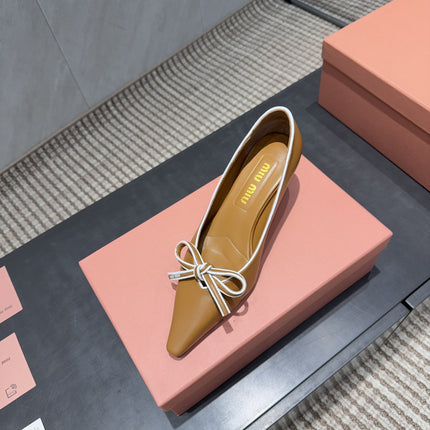 MIUMIU 26S POINTED TOE PUMPS 55MM IN CARAMEL BROWN CALFSKIN WITH BOW