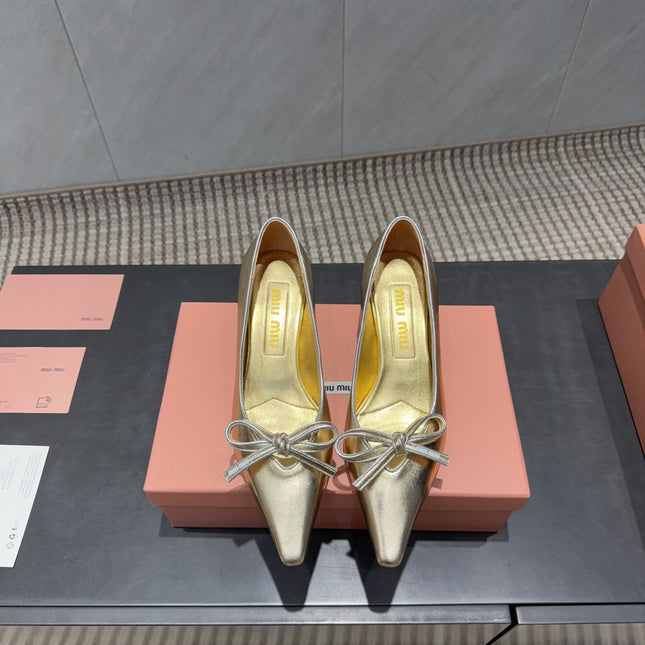 MIUMIU 26S POINTED TOE PUMPS 55MM IN GOLD CALFSKIN WITH BOW