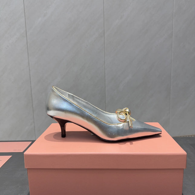 MIUMIU 26S POINTED TOE PUMPS 55MM IN SILVER CALFSKIN WITH BOW