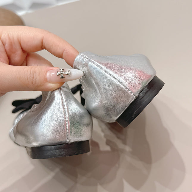 PRADA 26S ROUND TOE FLATS WITH BOW IN SILVER CALFSKIN
