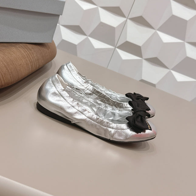 PRADA 26S ROUND TOE FLATS WITH BOW IN SILVER CALFSKIN