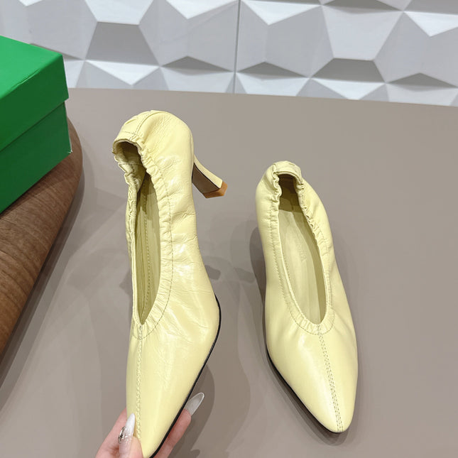 BOTTEGA VENETA 26S HIGH HEELS 40 MM IN LIGHT YELLOW CALFSKIN