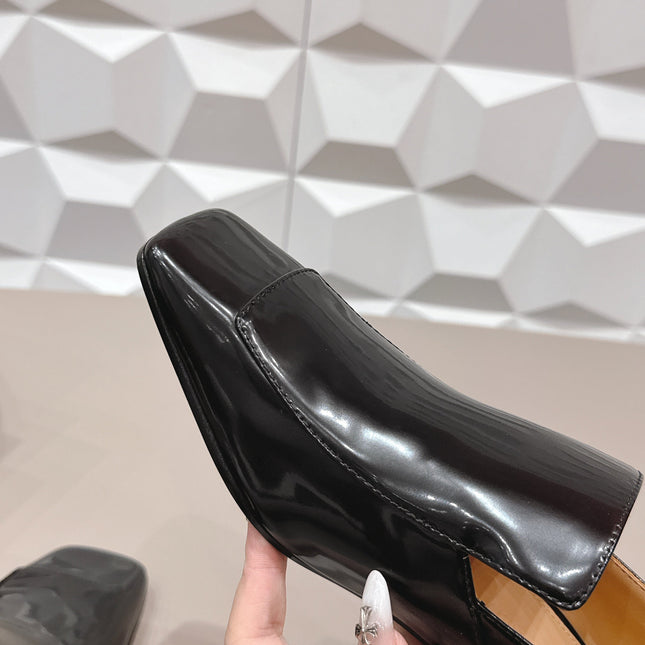 BOTTEGA VENETA 26S VENTURA LOAFERS 40 MM BLACK GLOSSY CALFSKIN