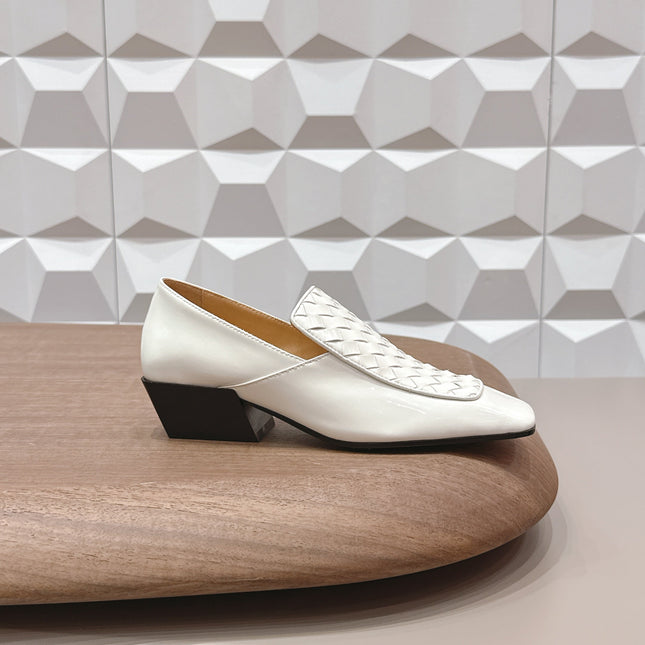 BOTTEGA VENETA 26S VENTURA LOAFERS 40 MM IN WHITE INTRECCIATO CALFSKIN