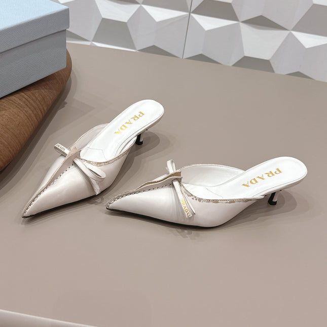 PRADA 26S POINTED TOE LACE TRIM MULES 55MM IN CREAM WHITE CALFSKIN WITH BOW