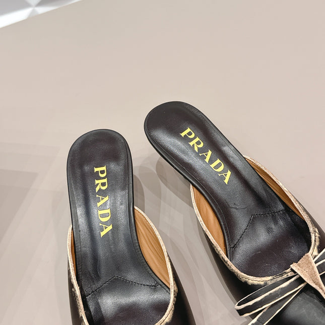 PRADA 26S POINTED TOE LACE TRIM MULES 55MM IN BLACK CALFSKIN WITH BOW