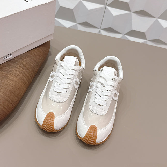 LOEWE 26S FLOW RUNNER SNEAKER IN WHITE SUEDE AND CLEAR PLASTIC AND CALFSKIN