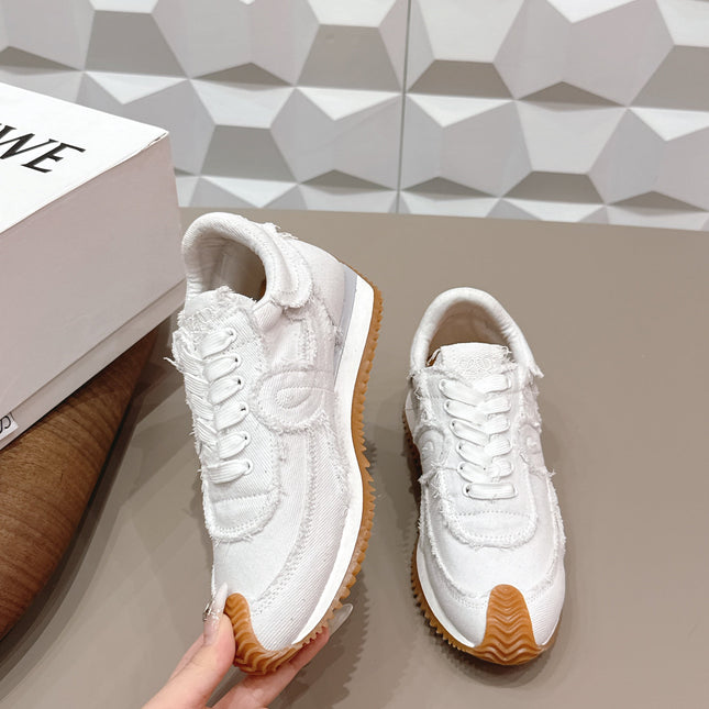 LOEWE 26S FLOW RUNNER SNEAKER IN WHITE DENIM