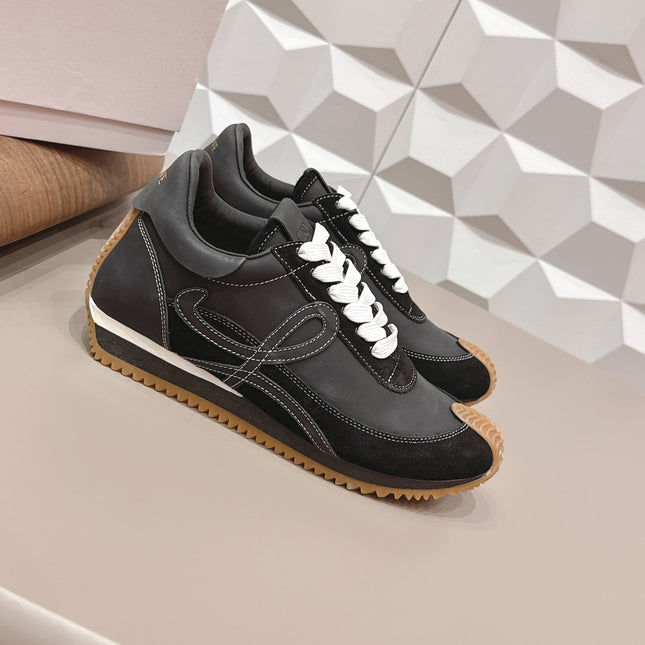 LOEWE 26S FLOW RUNNER SNEAKER IN BLACK CALFSKIN AND SUEDE STYLE 6