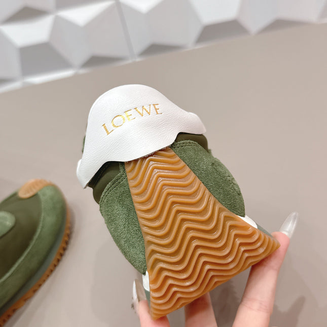 LOEWE 26S FLOW RUNNER SNEAKER IN DARK OLIVE GREEN SUEDE AND WHITE CALFSKIN