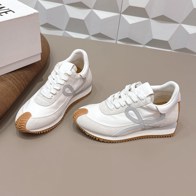 LOEWE 26S FLOW RUNNER SNEAKER IN LIGHT GRAY SUEDE AND WHITE CALFSKIN