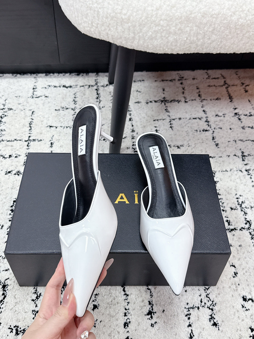 ALAIA 26S HEELED MULES 65 MM IN WHITE GLOSSY CALFSKIN