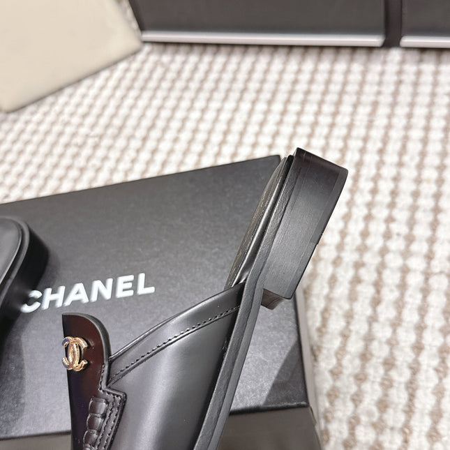 CHANEL 26S LOAFER MULES IN BLACK CALFSKIN