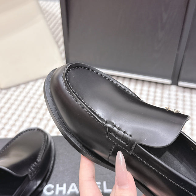 CHANEL 26S LOAFERS IN BLACK CALFSKIN
