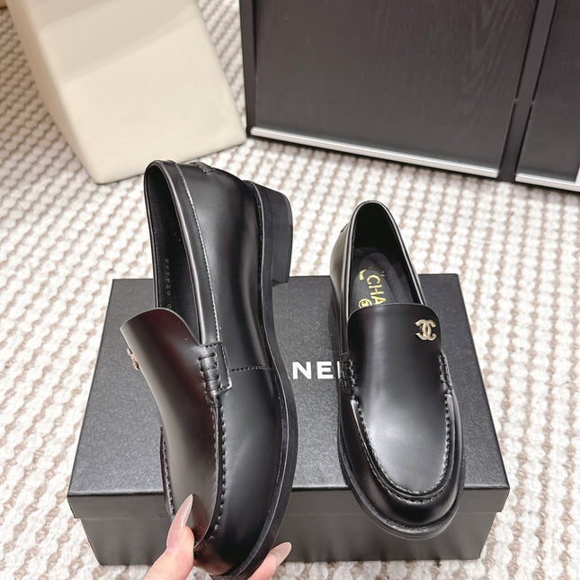 CHANEL 26S LOAFERS IN BLACK CALFSKIN