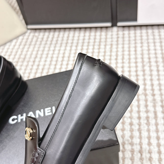 CHANEL 26S LOAFERS IN BLACK CALFSKIN