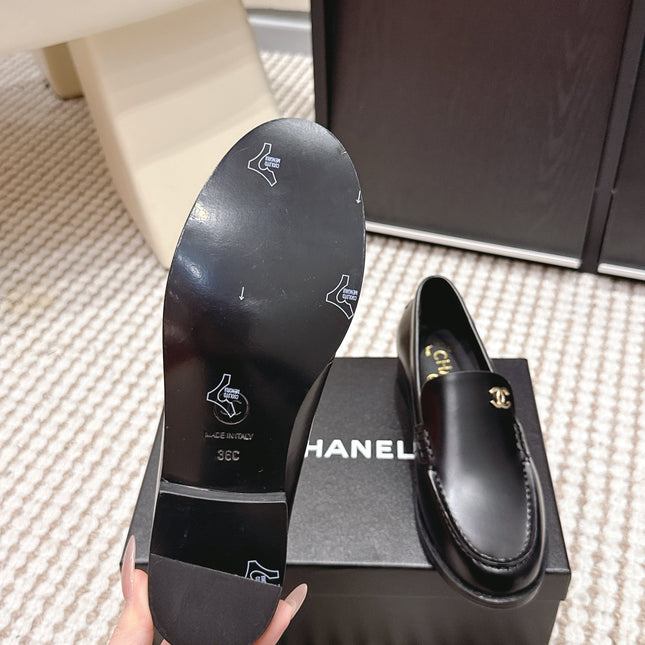 CHANEL 26S LOAFERS IN BLACK CALFSKIN
