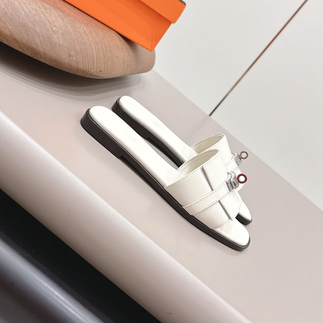 HM 26S GIULIA SANDAL IN IVORY WHITE CALFSKIN SILVER HARDWARE