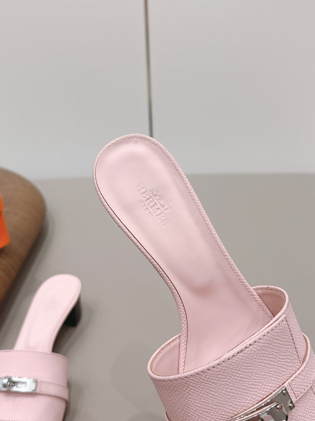 HM 26S KELLY HEEL SANDAL 50MM IN LIGHT PINK EPSOM CALFSKIN SILVER HARDWARE
