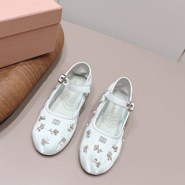 MIUMIU 26S MARY JANE BALLET FLATS IN WHITE FABRIC CRYSTAL EMBELLISHED