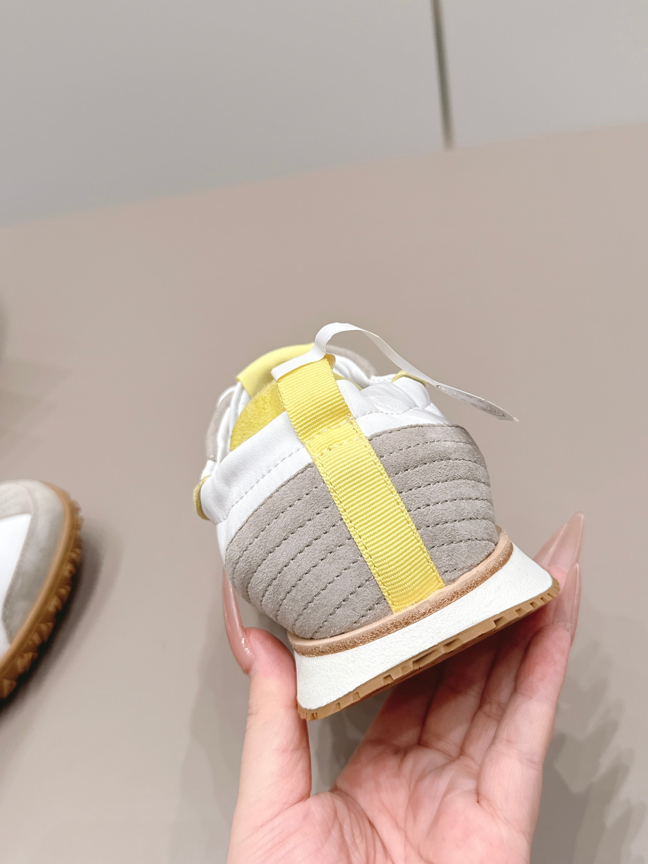 HM 26S BOUNCING SNEAKERS IN WHITE CALFSKIN AND LIGHT GREY YELLOW SUEDE