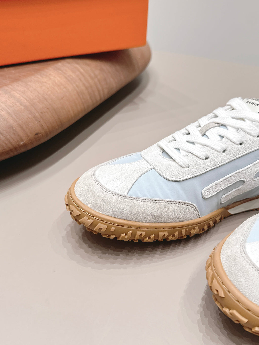 HM 26S BOUNCING SNEAKERS IN ICE BLUE NYLON AND LIGHT GREY SUEDE