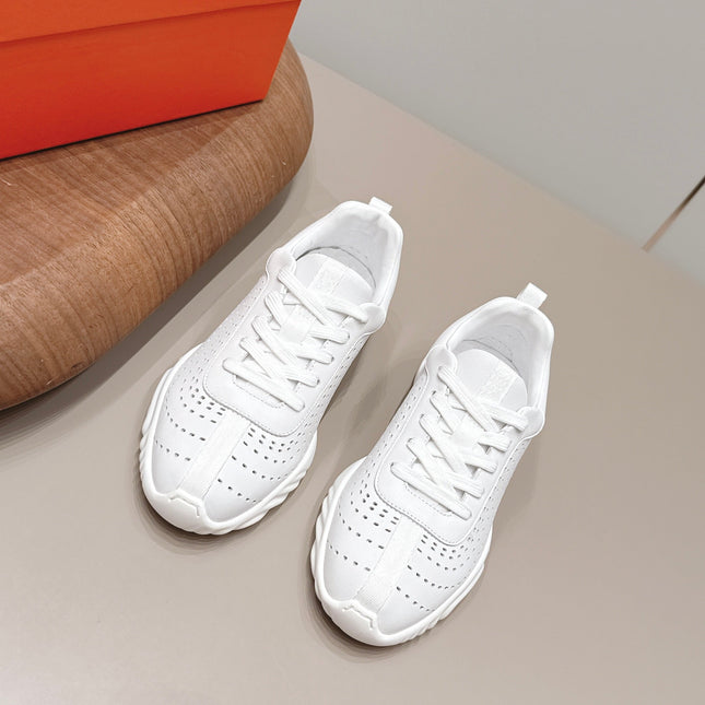 HM 26S TRAIL SNEAKERS IN WHITE PERFORATED CALFSKIN