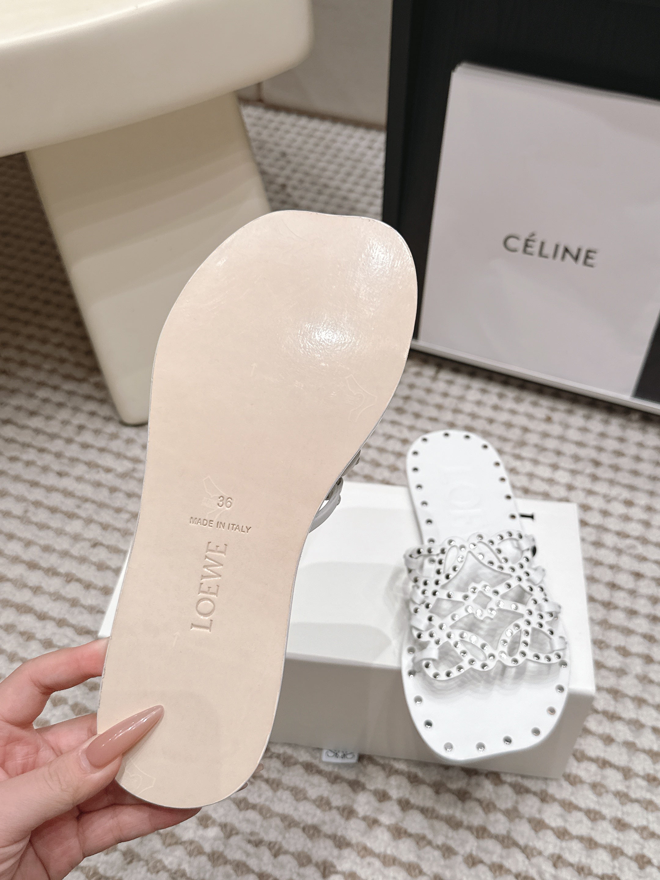 LOEWE 26S PETAL ANAGRAM SLIDE IN WHITE CALFSKIN WITH STUDS