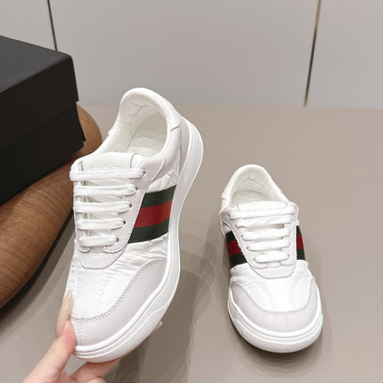 GUCCI 26S SNEAKERS IN WHITE SUEDE AND FABRIC