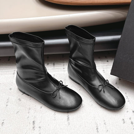 CHANEL 26S ANKLE BOOTS IN BLACK CALFSKIN LACE UP FRONT
