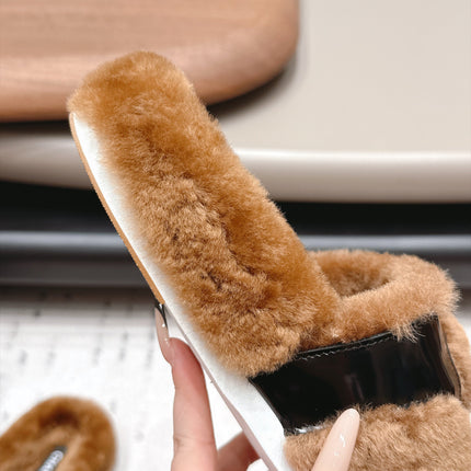 CHANEL 26S SLIDE SANDALS IN BROWN SHEARLING AND BLACK STRAP