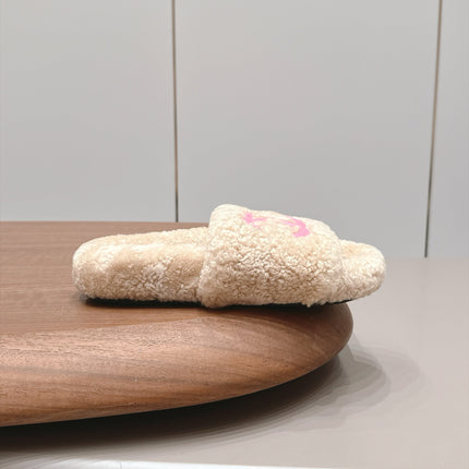 CHANEL 26S SLIDE MULES IN BEIGE SHEARLING AND PINK CC LOGO