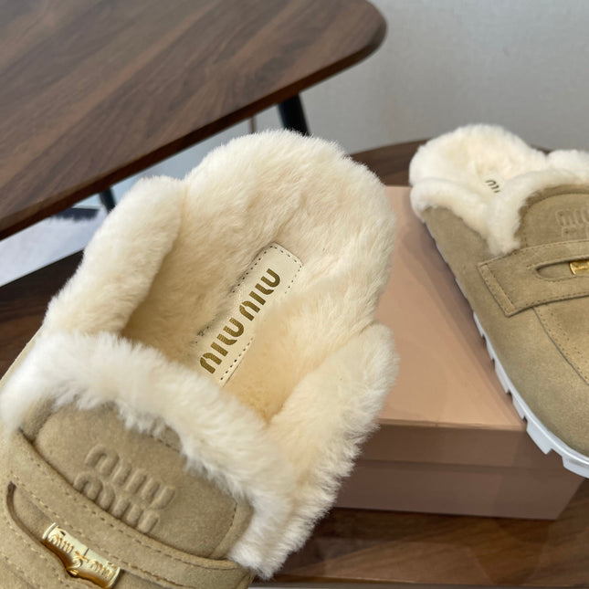 MIUMIU 25S MULES SLIPPERS SHEEPWOOL IN LIGHT BROWN SUEDE