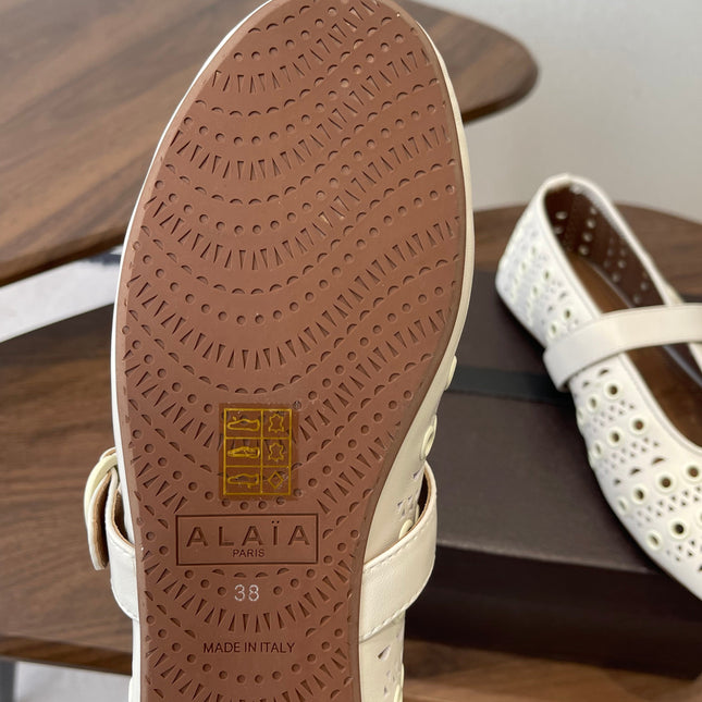 ALAIA 26S MARY JANE FLATS IN WHITE LAMBSKIN